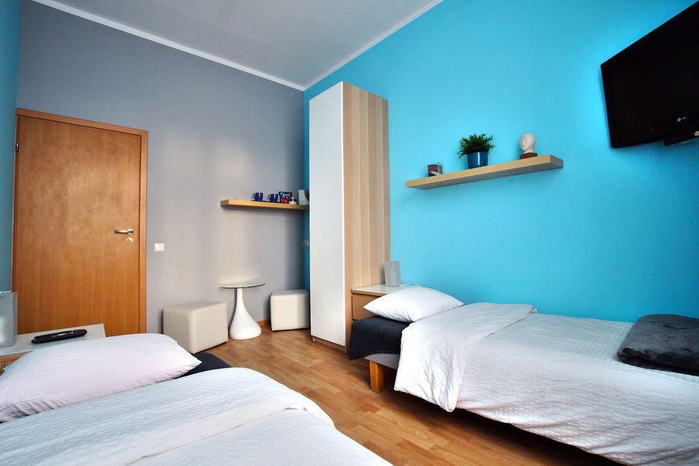 Rainbow Apartments 3 Krakow Ngoại thất bức ảnh