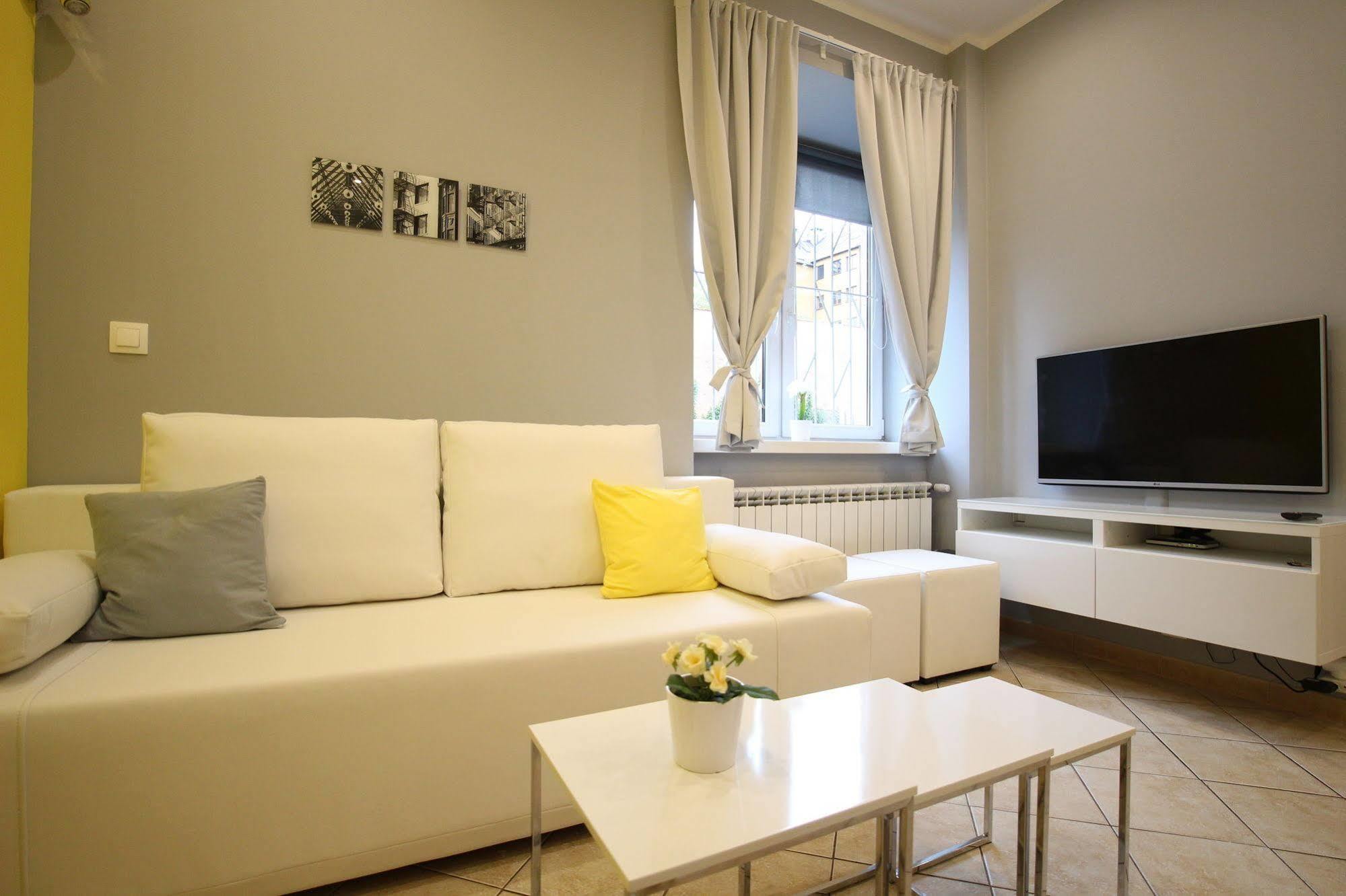 Rainbow Apartments 3 Krakow Ngoại thất bức ảnh